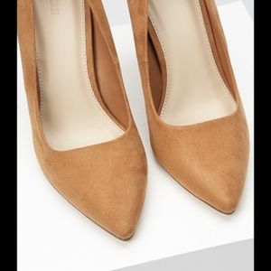 Forever 21 Pointed Toe Suede Heels (Size 7)